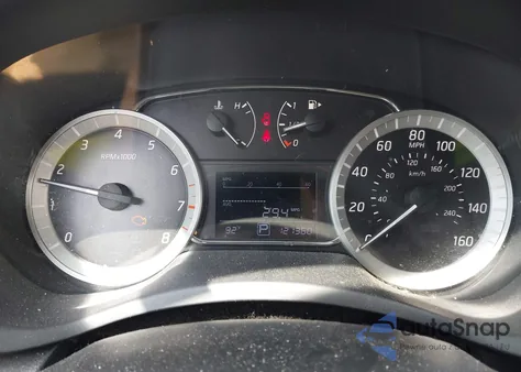 2014 Nissan Sentra Sr z USA, uszkodzony, nr VIN 3N1AB7AP4EL641586